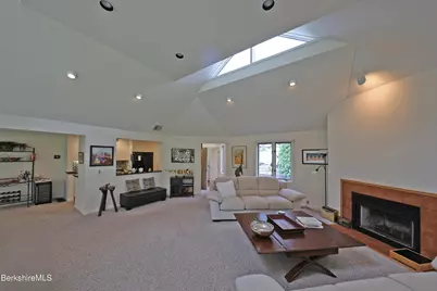 19 Hawthorne Rd #GH 8, Stockbridge, MA 01262 - Photo 8