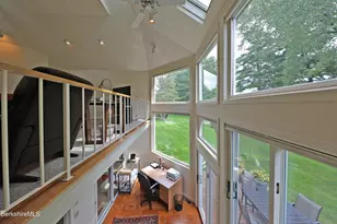 19 Hawthorne Rd, Stockbridge, MA 01262 - Photo 20