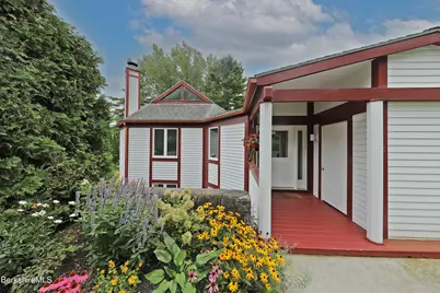 19 Hawthorne Rd #GH 8, Stockbridge, MA 01262 - Photo 2