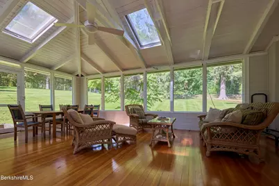 95 Lewis Ave, Great Barrington, MA 01230 - Photo 6