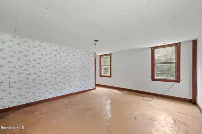 340-342 Wahconah St, Pittsfield, MA 01201 - Photo 10