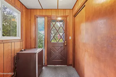 10 Club Cir, Pittsfield, MA 01201 - Photo 2
