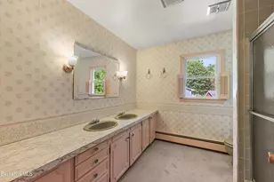 10 Club Cir, Pittsfield, MA 01201 - Photo 28