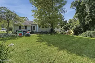 422 Barker Rd, Pittsfield, MA 01201 - Photo 38