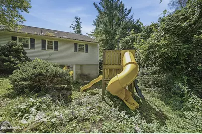 422 Barker Rd, Pittsfield, MA 01201 - Photo 36