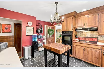 422 Barker Rd, Pittsfield, MA 01201 - Photo 10