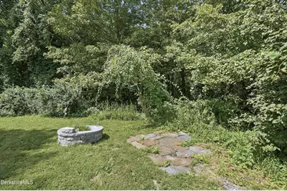 422 Barker Rd, Pittsfield, MA 01201 - Photo 44