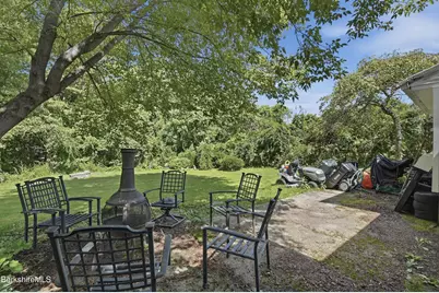 422 Barker Rd, Pittsfield, MA 01201 - Photo 40