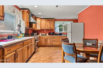 800 Williams St, Pittsfield, MA 01201 - Photo 4