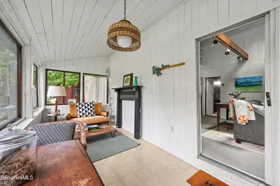 10 Mahkeenac Heights Rd, Stockbridge, MA 01262 - Photo 4