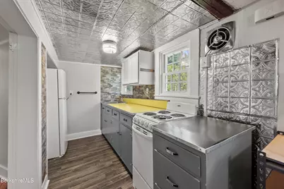 130 S Main St, Sheffield, MA 01257 - Photo 60
