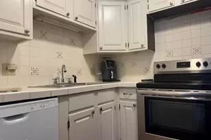 106 E Housatonic St, Pittsfield, MA 01201 - Photo 6