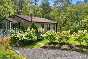 22 Dawn Dr, Becket, MA 01223 - Photo 30