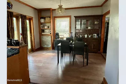 26 Harvard St, Pittsfield, MA 01201 - Photo 10