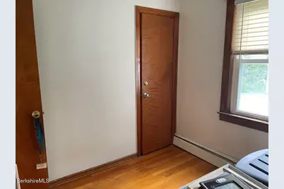 1100 North St, Pittsfield, MA 01201 - Photo 8