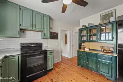 80 Preston Ave, Pittsfield, MA 01201 - Photo 4