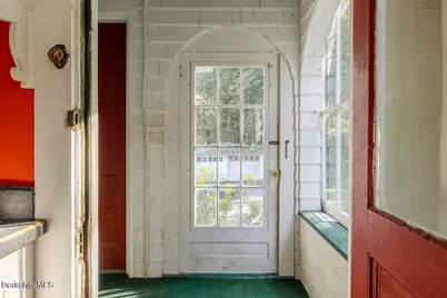 39 South St, Great Barrington, MA 01230 - Photo 24