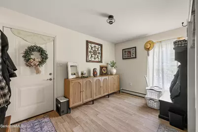 159 Cascade St, Pittsfield, MA 01201 - Photo 18