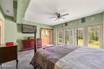159 Cascade St, Pittsfield, MA 01201 - Photo 24