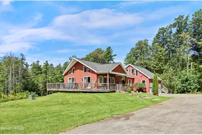 159 Cascade St, Pittsfield, MA 01201 - Photo 2