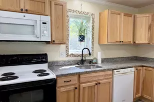 1100 Middle Rd, Clarksburg, MA 01247 - Photo 18
