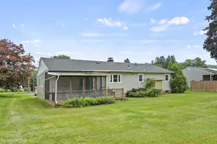 208 Dalton Division Rd, Pittsfield, MA 01201 - Photo 32
