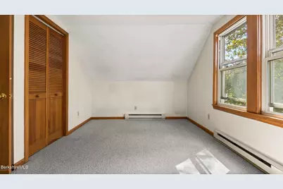 24 Franklin St, Lenox, MA 01240 - Photo 20
