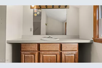 24 Franklin St, Lenox, MA 01240 - Photo 18