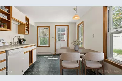 24 Franklin St, Lenox, MA 01240 - Photo 10
