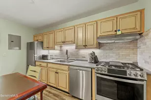 6-3 Morgan Manor Dr, Lenox, MA 01240 - Photo 10