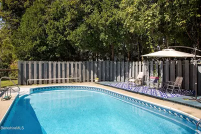 24 Elmvale Place, Pittsfield, MA 01201 - Photo 20