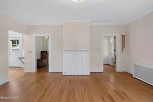 24 Elmvale Pl, Pittsfield, MA 01201 - Photo 30