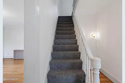 24 Elmvale Place, Pittsfield, MA 01201 - Photo 24