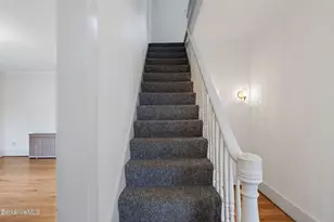 24 Elmvale Pl, Pittsfield, MA 01201 - Photo 24