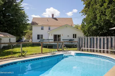 24 Elmvale Place, Pittsfield, MA 01201 - Photo 18
