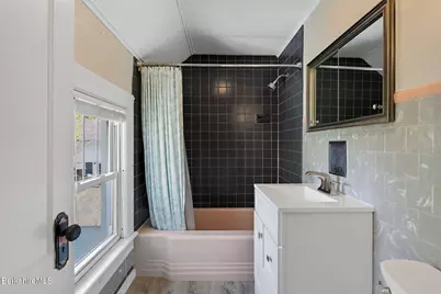 24 Elmvale Place, Pittsfield, MA 01201 - Photo 46