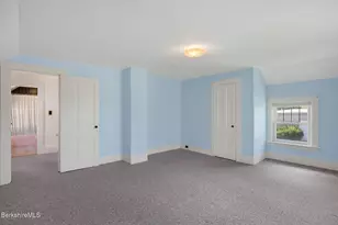 24 Elmvale Pl, Pittsfield, MA 01201 - Photo 56