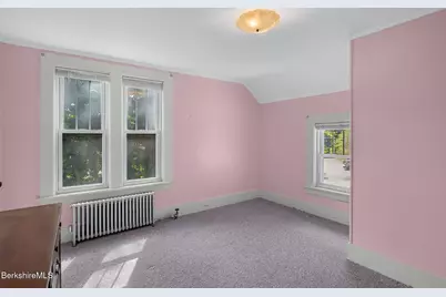 24 Elmvale Place, Pittsfield, MA 01201 - Photo 48