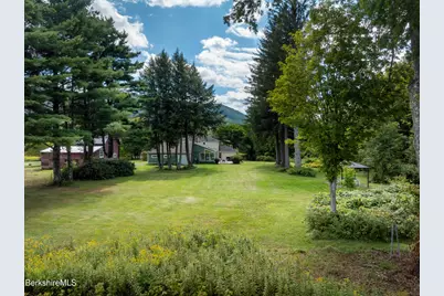 523 Hancock Rd, Williamstown, MA 01267 - Photo 16