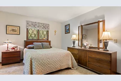 820 Robinson Rd, Hinsdale, MA 01235 - Photo 18