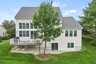 9 Fairwynds Dr, Lenox, MA 01240 - Photo 2