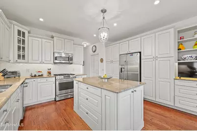 9 Fairwynds Dr, Lenox, MA 01240 - Photo 28