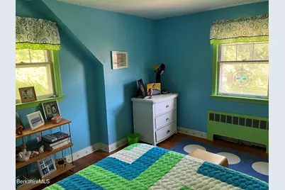 16 Wellesley St, Pittsfield, MA 01201 - Photo 24