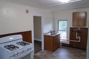 27-29 Temple St, Adams, MA 01220 - Photo 14