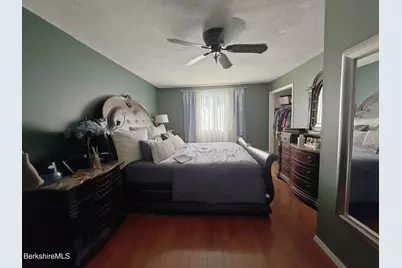 202 Beekman Dr, Agawam, MA 01001 - Photo 16