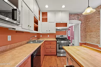 46 Pomeroy Ave, Pittsfield, MA 01201 - Photo 20