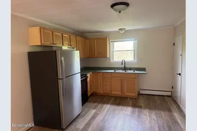 100 Robinson Rd #A, Hinsdale, MA 01235 - Photo 4