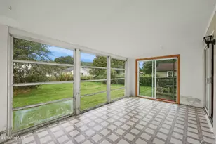 49 Dutchess Ave, Pittsfield, MA 01201 - Photo 26