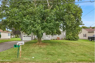 49 Dutchess Ave, Pittsfield, MA 01201 - Photo 4