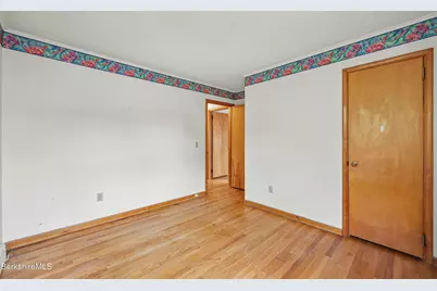 49 Dutchess Ave, Pittsfield, MA 01201 - Photo 22